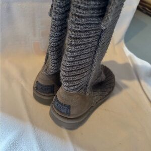 Cozy Gray Knit Ugg Boots